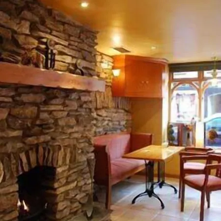 Davitts 3* كينمير