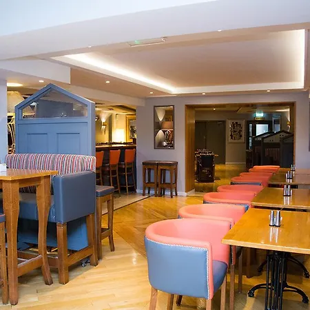 Davitts 3* Kenmare